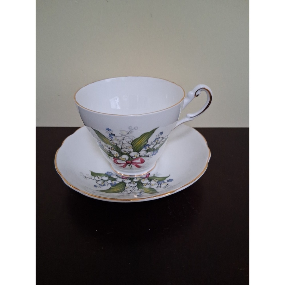 VTG Regency English Bone China "Lily of the Valley" Teacup & Saucer Retired VGUC